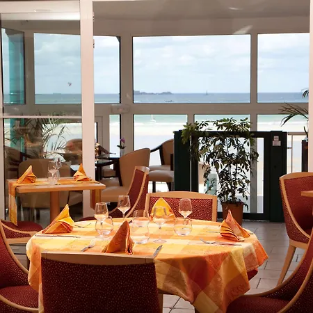 Western Alexandra Hotel 4*
